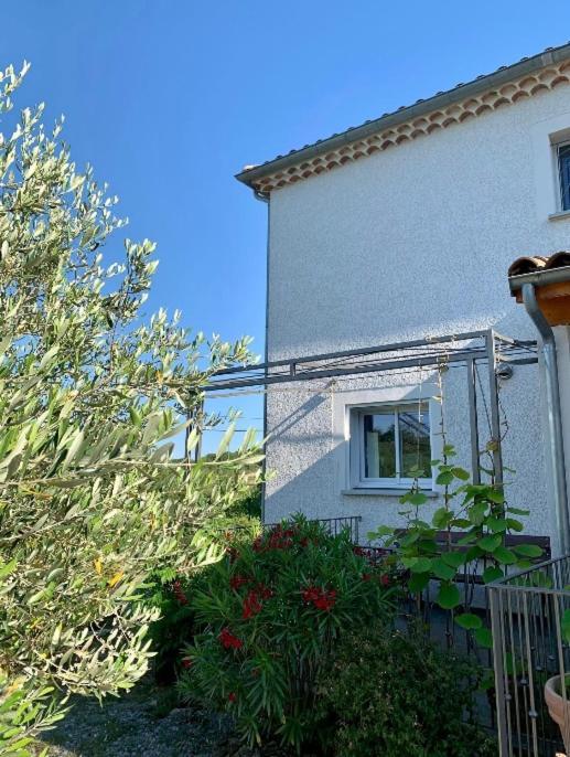 Charmante Chambre Dans Une Maison De Campagne Saint-Étienne-de-Fontbellon Екстериор снимка